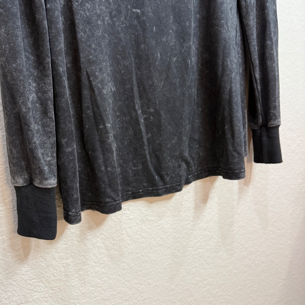 Solitaire Womens Size M Embellished Crew Neck Indie Long Sleeve Washed Black Top - Picture 6 of 8